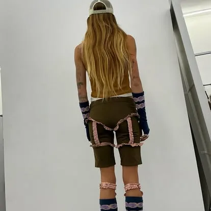 Back view styling